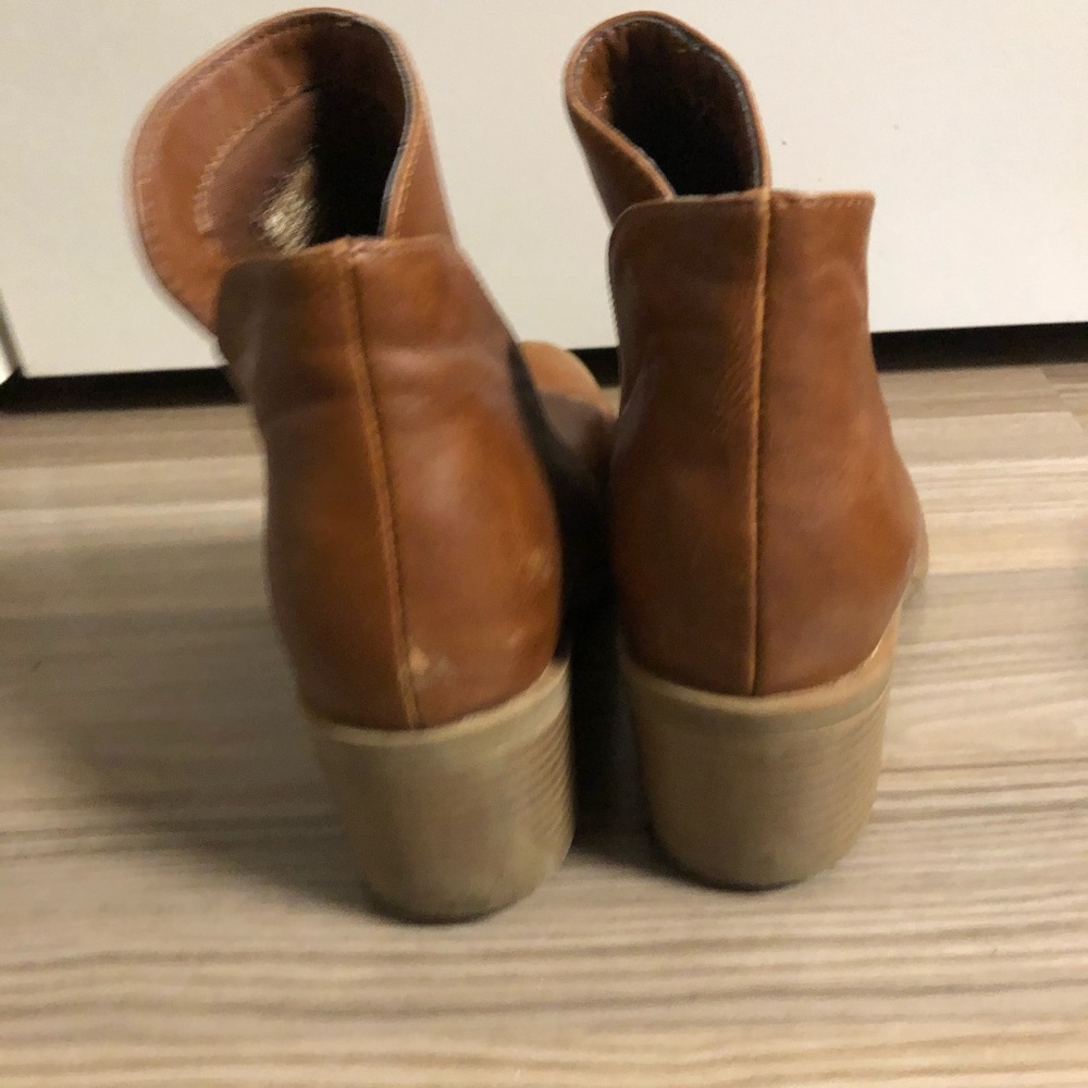 Brown ankle boots with heel - Picture 4 of 6